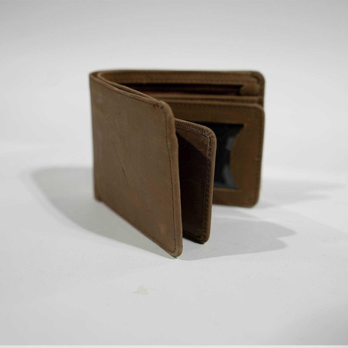 Light Brown Genuine Leather Men’s Wallet – Classic Slim Design