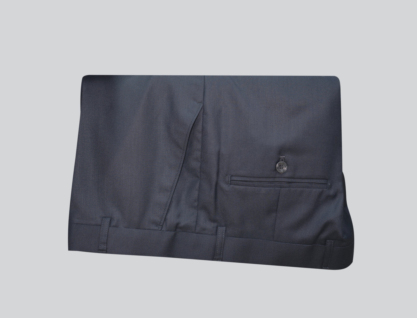 Charcoal Grey 3-Piece Men’s Suit with Waistcoat & Chain Brooch