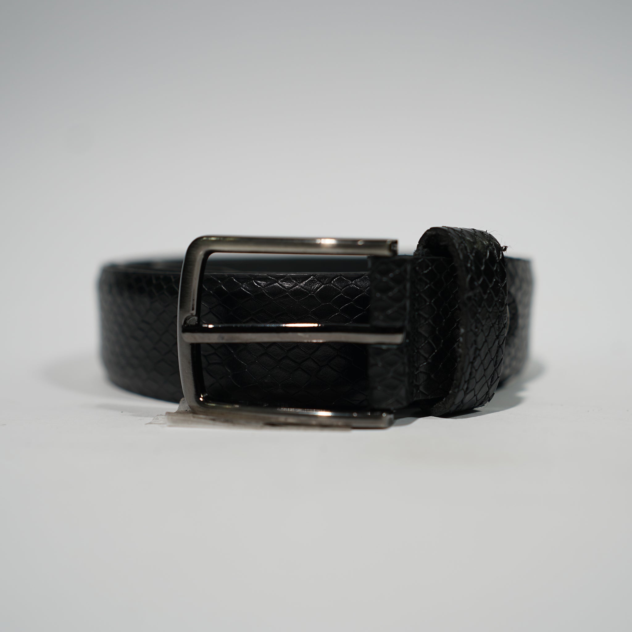 Black Genuine Leather Belt – Snake Skin Texture with Classic Buckle