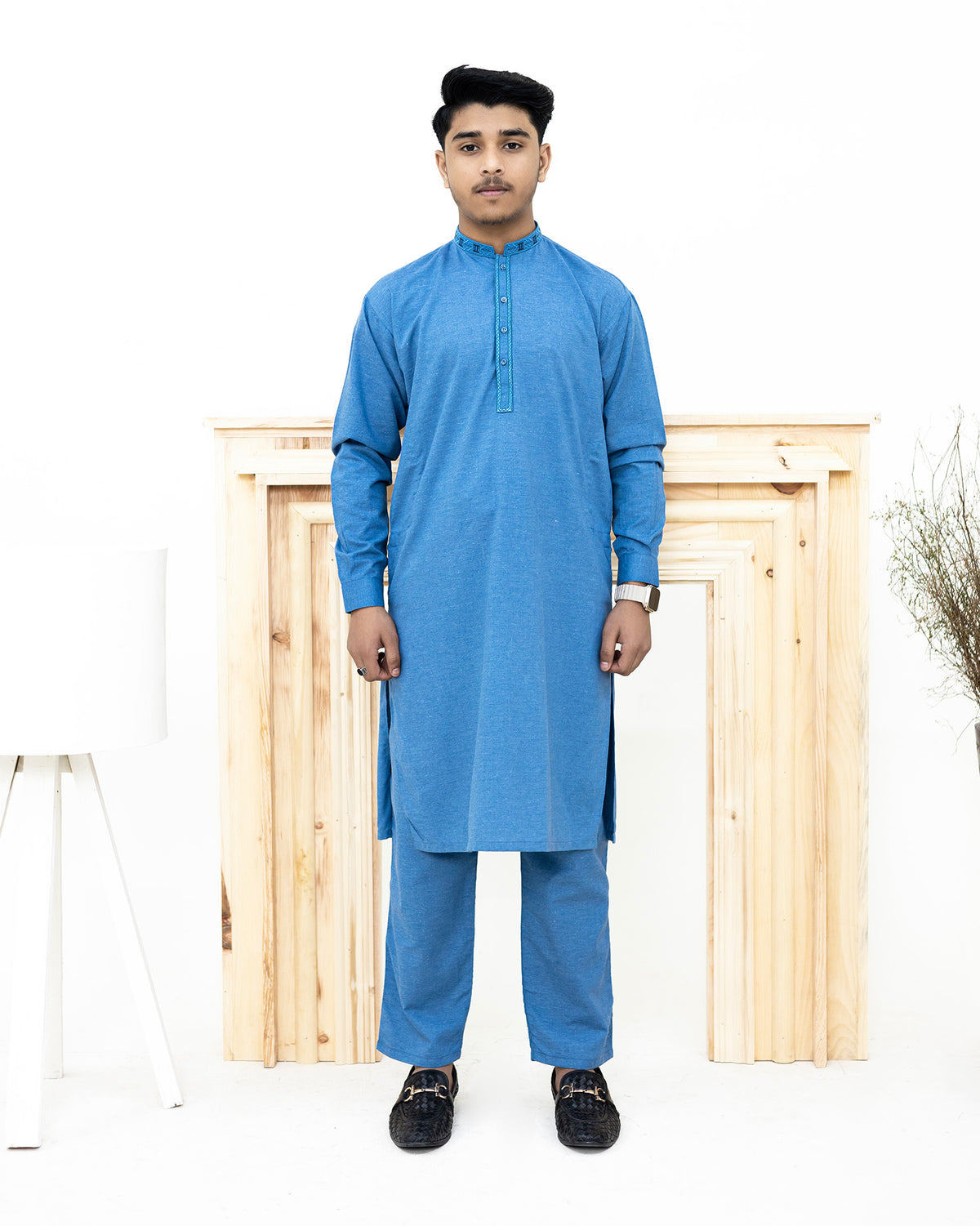 Box Design Kurta Pajama.